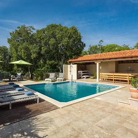 Krase Kids Friendly For 10 Persons Near With Sauna - Fitness & Playground Villa *