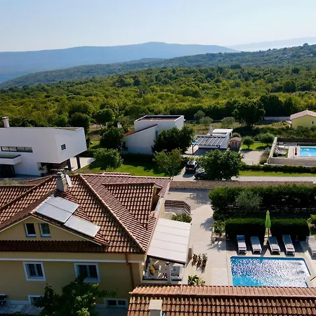 Krase Kids Friendly For 10 Persons Near With Sauna - Fitness & Playground Villa *