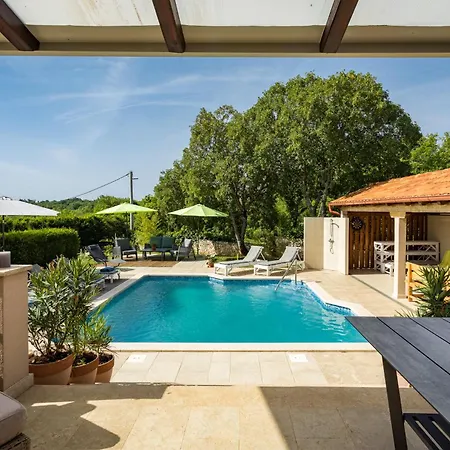 Krase Kids Friendly For 10 Persons In With Sauna - Fitness & Playground Vila